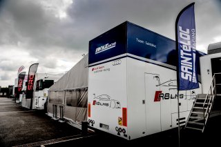 Paddock
