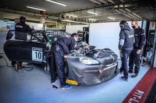 Official Test Days, Pitlane
