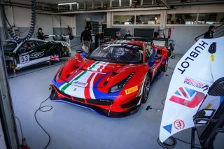 Official Test Days, Pitlane
