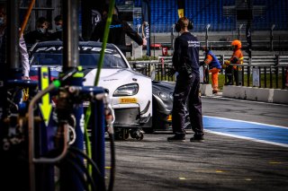 Official Test Days, Pitlane
