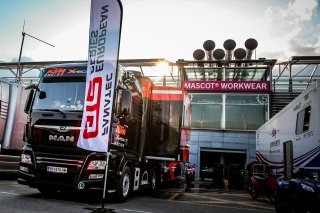Paddock
