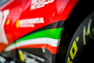 #33 Rinaldi Racing DEU Ferrari 488 GT3 Benjamin Hites CHL - - Patrick Kujala FIN Silver Cup, GT3, Official Paid Test Session, Pitlane
