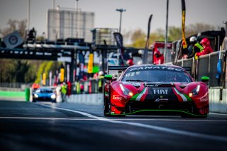 #33 Rinaldi Racing DEU Ferrari 488 GT3 Benjamin Hites CHL - - Patrick Kujala FIN Silver Cup, Free Practice, GT3, Pit lane
