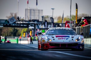 #93 SKY - Tempesta Racing GBR Ferrari 488 GT3 Chris Froggatt GBR Stefan Görig DEU Eddie Cheever ITA Pro-Am Cup, Free Practice, GT3, Pit lane
