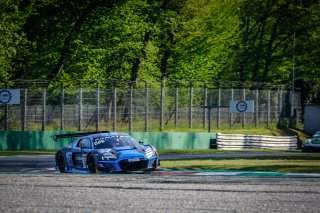 #26 Sainteloc Racing FRA Audi R8 LMS GT3 Markus Winkelhock DEU Finlay Hutchison GBR Frederic Vervisch BEL Pro Cup, Free Practice
