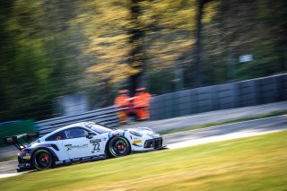 #22 GPX Martini Racing UAE Porsche 911 GT3-R (991.II) Matt Campbell AUS Earl Bamber NZL Mathieu Jaminet FRA Pro Cup, Free Practice
