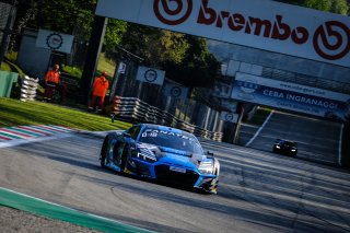 #26 Sainteloc Racing FRA Audi R8 LMS GT3 Markus Winkelhock DEU Finlay Hutchison GBR Frederic Vervisch BEL Pro Cup, Free Practice
