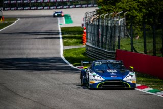 #159 Garage 59 GBR Aston Martin Vantage AMR GT3 Nicolai Kjaergaard DNK Alex MacDowall GBR Valentin Hasse Clot FRA Silver Cup, GT3, Pre-Qualifying

