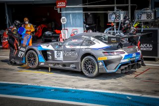 Pitlane, Pre-Qualifying
