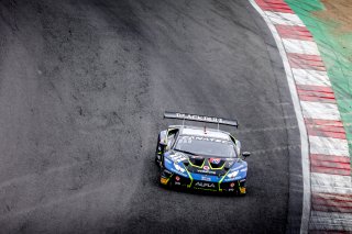 #77 Barwell Motorsport GBR Lamborghini Huracan GT3 Evo Miguel Ramos PRT Henrique Chaves PRT Pro-Am Cup, Free Practice
