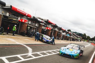 Pitlane, Pre-Qualifying
