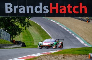 #38 Jota GBR McLaren 720 S GT3 Oliver Wilkinson GBR Ben Barnicoat GBR Pro, Race 1
