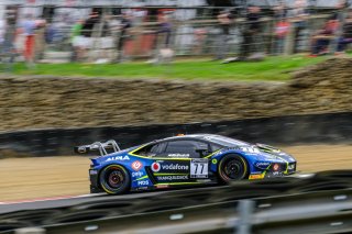 #77 Barwell Motorsport GBR Lamborghini Huracan GT3 Evo Miguel Ramos PRT Henrique Chaves PRT Pro-Am Cup, Race 1
