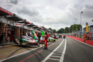 Pitlane, Race 1
