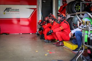 Pitlane, Race 1
