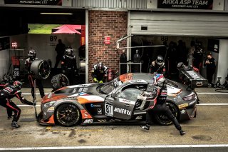 Pitlane, Race 1

