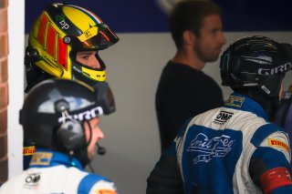 Pitlane, Race 1
