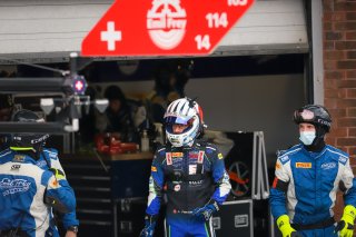 Pitlane, Race 1
