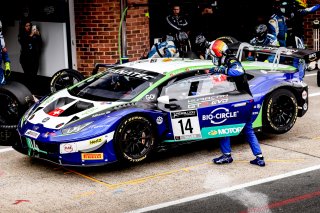 Pitlane, Race 1
