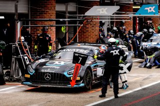 Pitlane, Race 1
