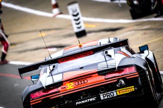Pitlane, Race 2
