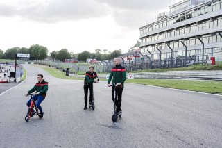 Trackwalk
