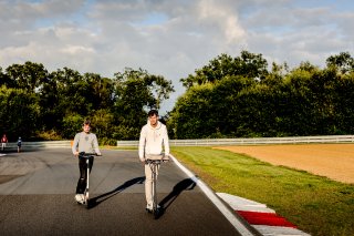 Trackwalk
