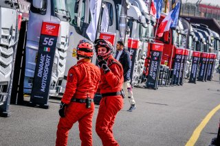 Free Practice, Paddock
