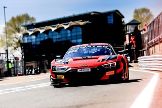 Pitlane, Pre-Qualifying
