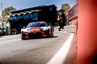 Pitlane, Pre-Qualifying
