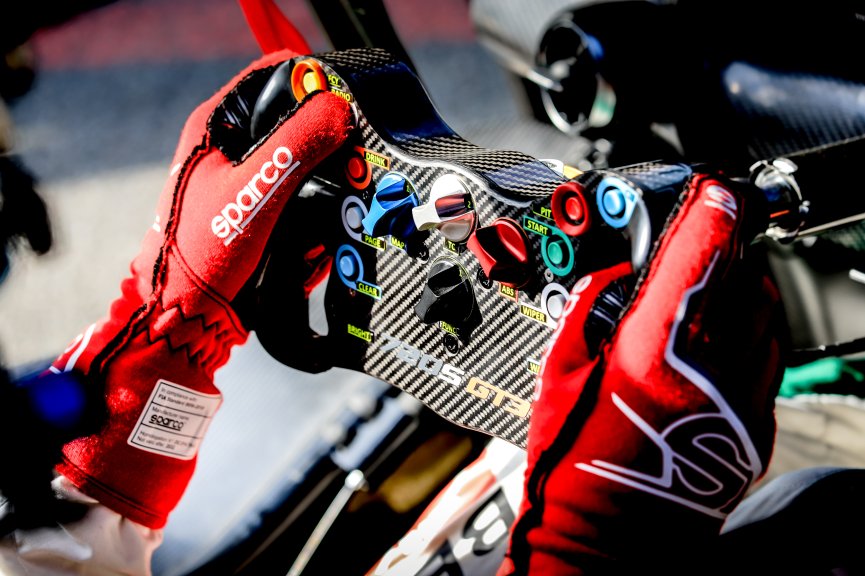 Qualifying 1
