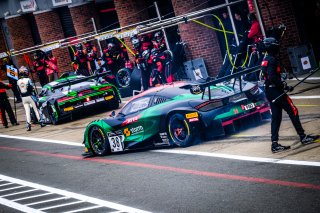 Pitlane, Race 2
