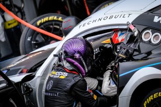 Pitlane, Race 2
