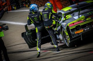 Pitlane, Race 2
