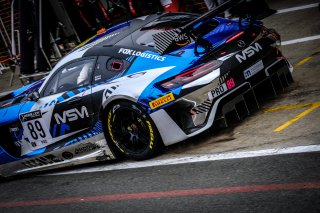 Pitlane, Race 2
