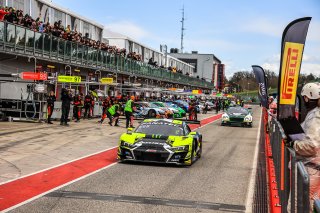 Pit Lane, Pre-Qualifying
