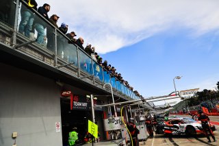 Pit Lane, Pre-Qualifying
