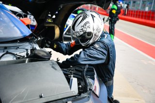 Pit Lane, Pre-Qualifying
