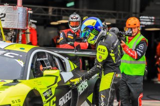 Pit Lane, Pre-Qualifying
