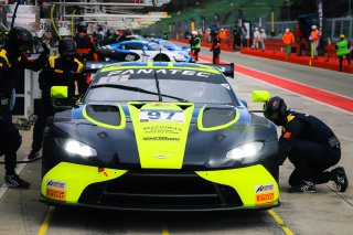 Pit Lane, Pre-Qualifying
