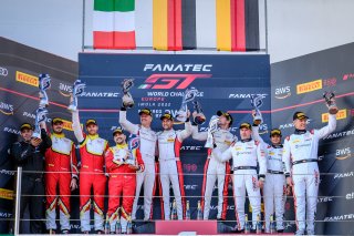 Podium, Race
