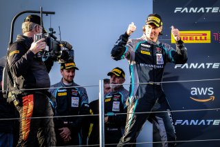 Podium, Race
