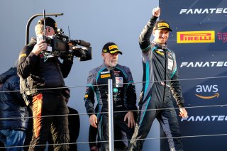 Podium, Race
