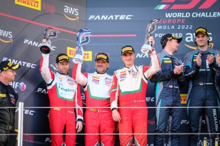 Podium, Race
