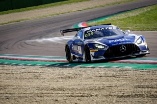 #4 Haupt Racing Team DEU Mercedes-AMG GT3 Jordan LOVE AUS Jannes FITTJE DEU Alain VALENTE CHE Silver Cup, Race

