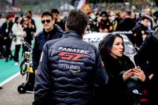 Gridwalk, Race
