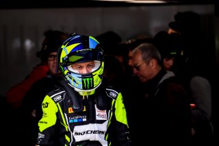 Pit Lane, Race
