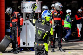 Pit Lane, Race
