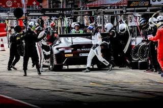 Pit Lane, Race
