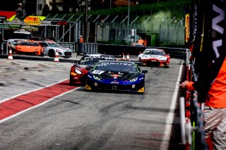 Pit Lane, Race
